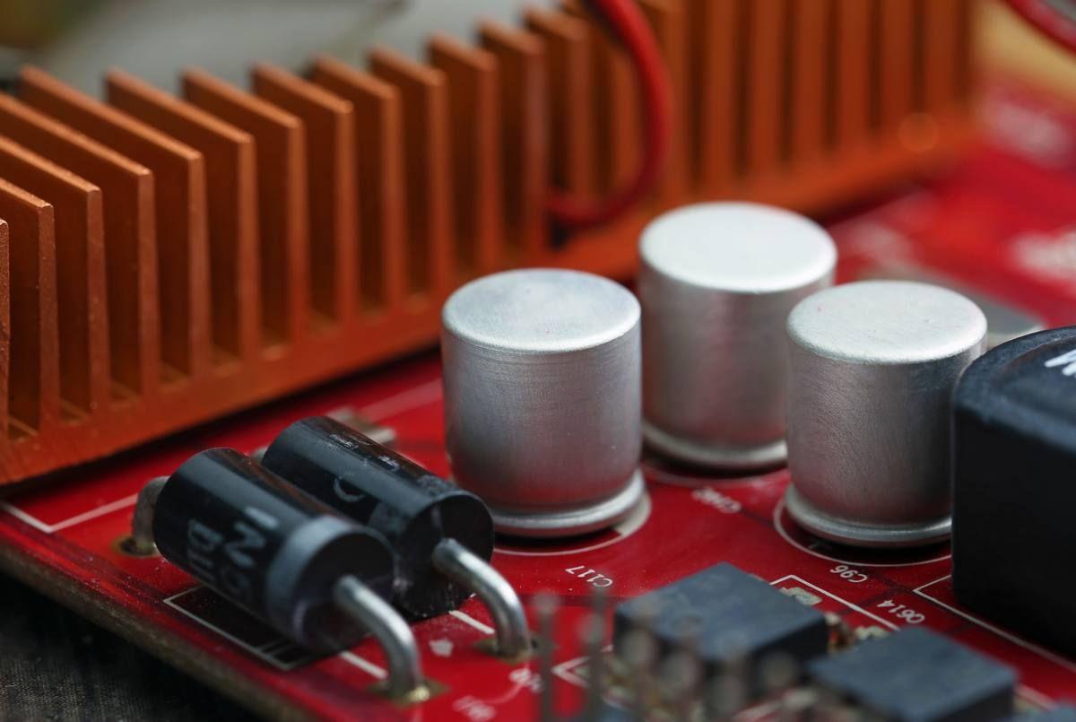 technology-electronic-computer-motherboard.jpg