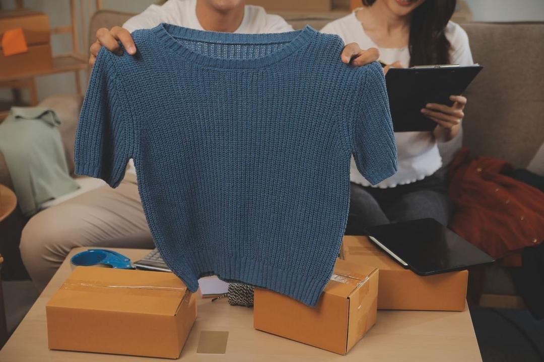 Куда сдать ненужную одежду